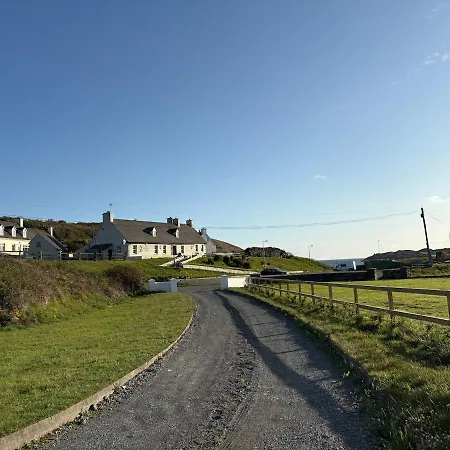 Luxurious Large West Cork With Seaviews Hébergement de vacances *